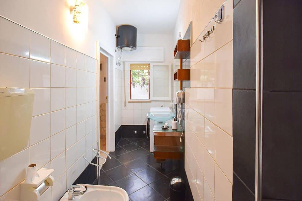Lovely home in Marina di Lizzano with Wifi in Marina di Lizzano, Lizzano (disambigua)