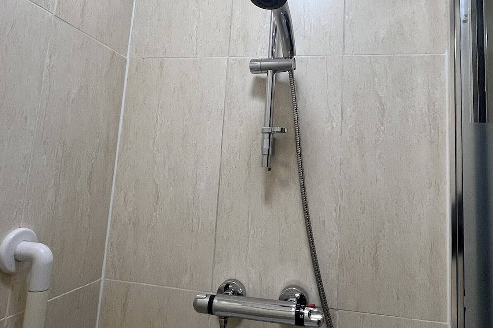 Ganze Wohnung, Apartment-Eigenes Badezimmer-Komfort-Blick auf die Landschaft in Yarm, Stockton-on-Tees