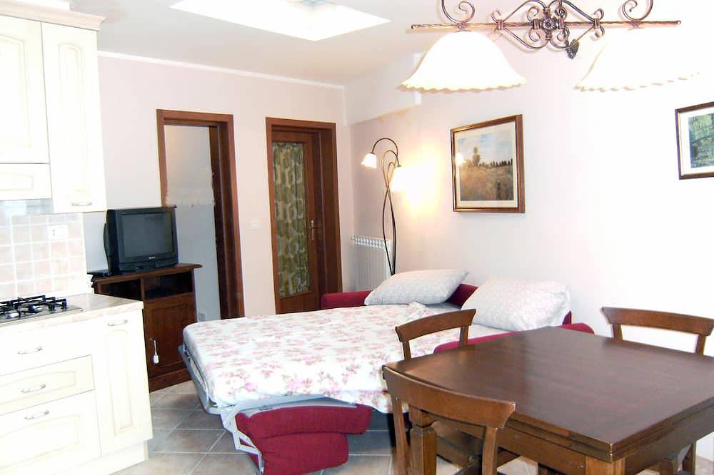 Horizonte auf dem herrlichen Panorama des Val di Cornia und komfortable Zweizimmerwohnungen in Monteverdi Marittimo, Etruskische Küste