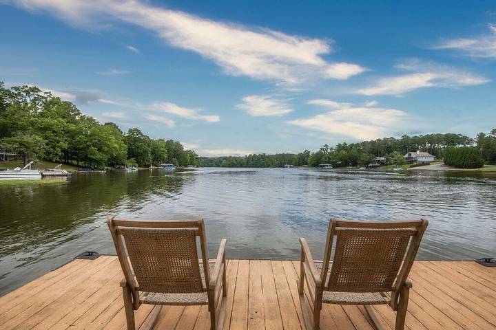 Vacation house for 10 people, with terrace in Lake Martin