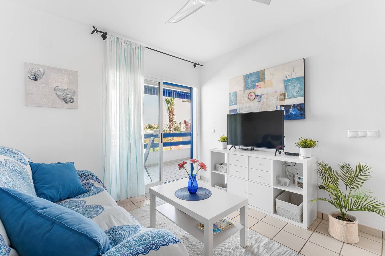 Ganze Wohnung, Apartment „In Playa Flamenca“ mit Gemeinschaftspool, Wlan und Klimaanlage in Orihuela, Costa Blanca