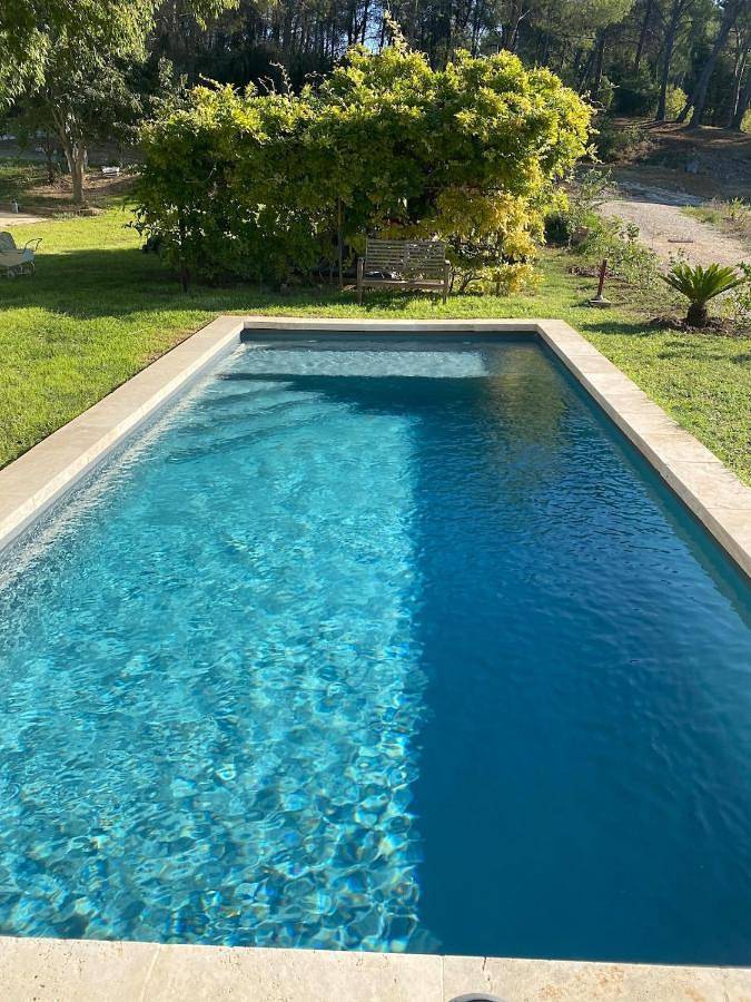 Villa pour 6 personnes, avec jardin et piscine
