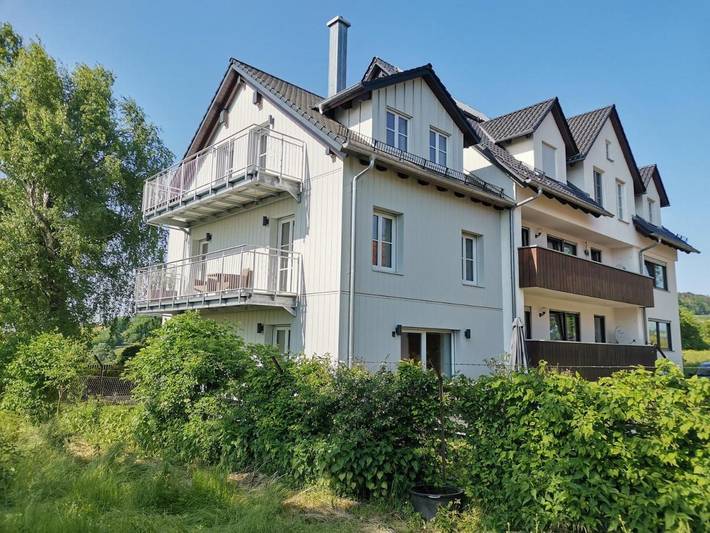 Ferienwohnung für 4 Personen, mit Balkon und Garten sowie Ausblick in Weißenburg in Bayern