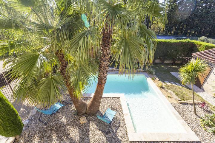 Source de Vie in Noves, Arles region