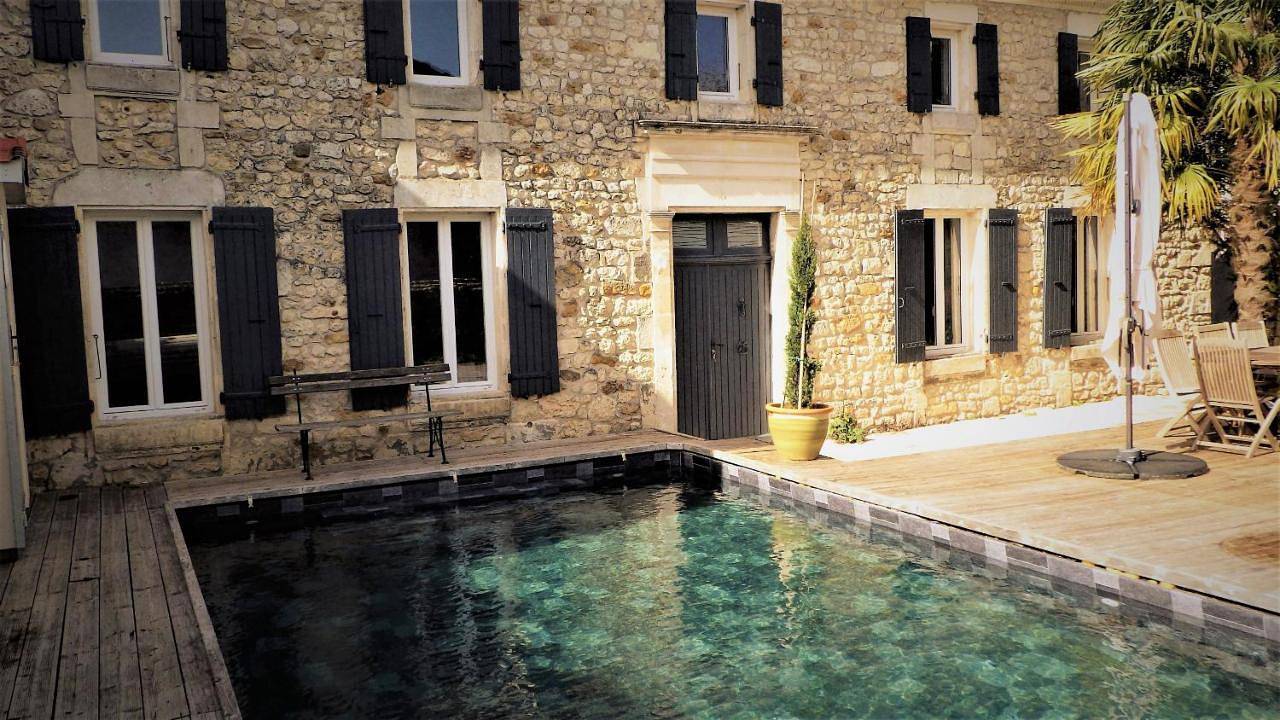 Four-Bedroom House in Saujon, Côte de Beauté