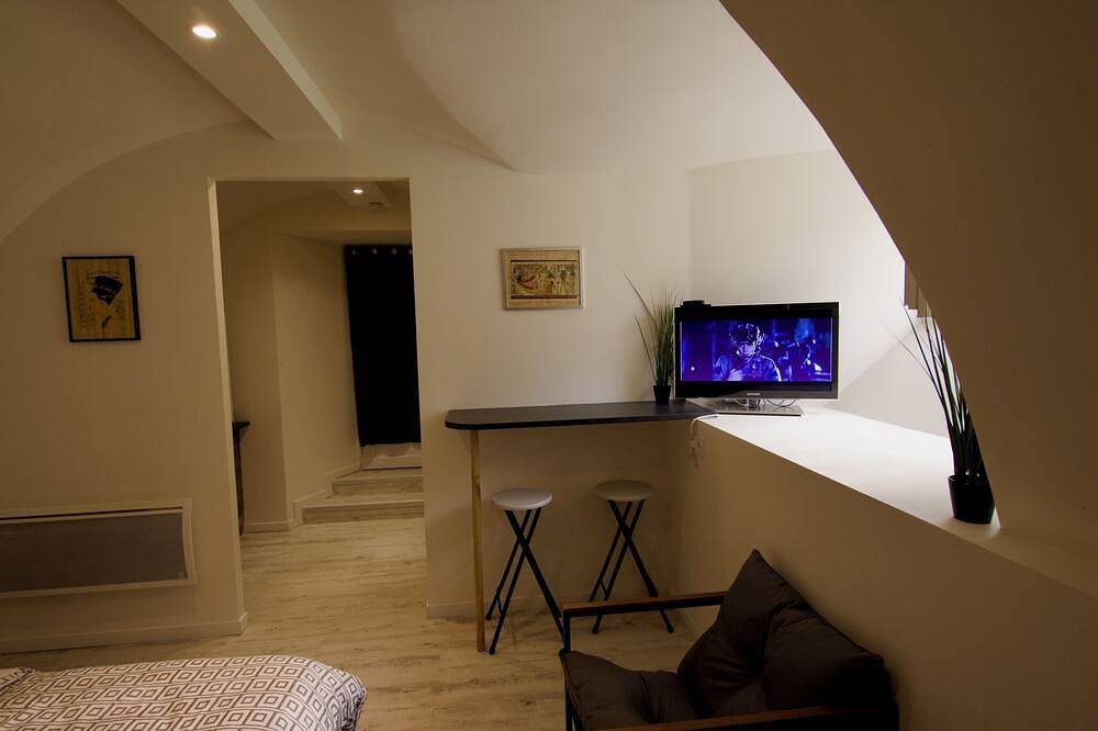 Entire apartment, Studio Egypt in Mouthe-Lac et Mont d’Or, Parc naturel régional du Haut-Jura