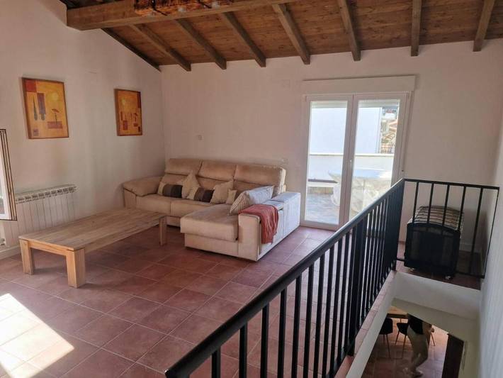Apartamento para 8 personas, con Balcón además de Terraza y Vistas en Casavieja
