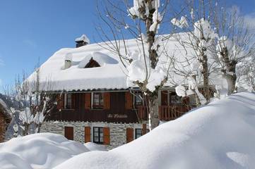 Chalet pour 5 personnes, avec vue ainsi que sauna et jardin à Vaujany