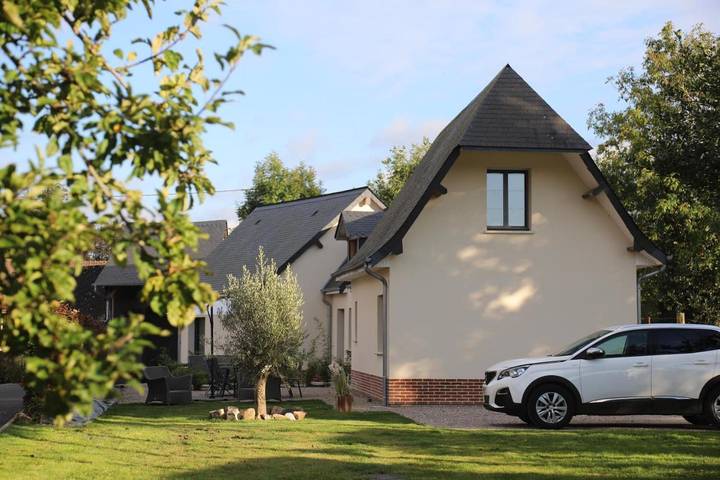 Location de vacances pour 6 personnes, avec Jacuzzi et Terrasse ainsi que Jardin et Vue à Bouillancourt-en-Séry