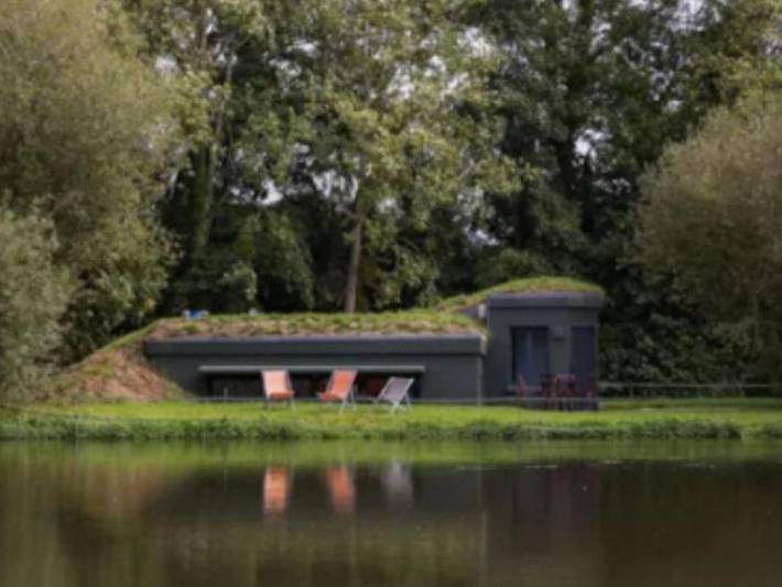 Location de vacances pour 5 personnes, avec terrasse et vue sur le lac à Beauchamps