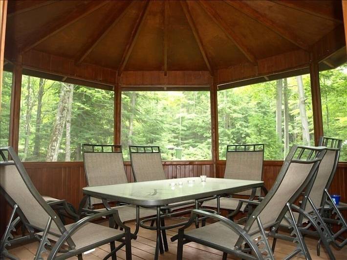 Gîte pour 8 personnes, avec jardin dans Mont-Tremblant - 3