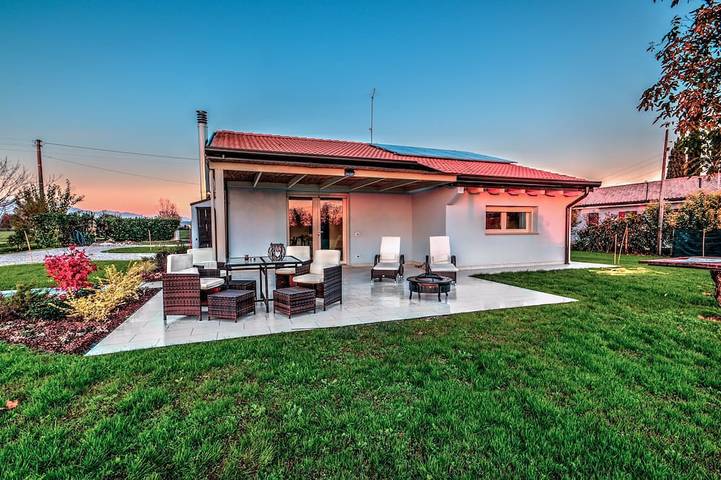 Ferienhaus für 6 Personen, mit Terrasse und Garten
