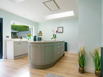 Glamping for 4 People in Belfast, County Down, Photo 2