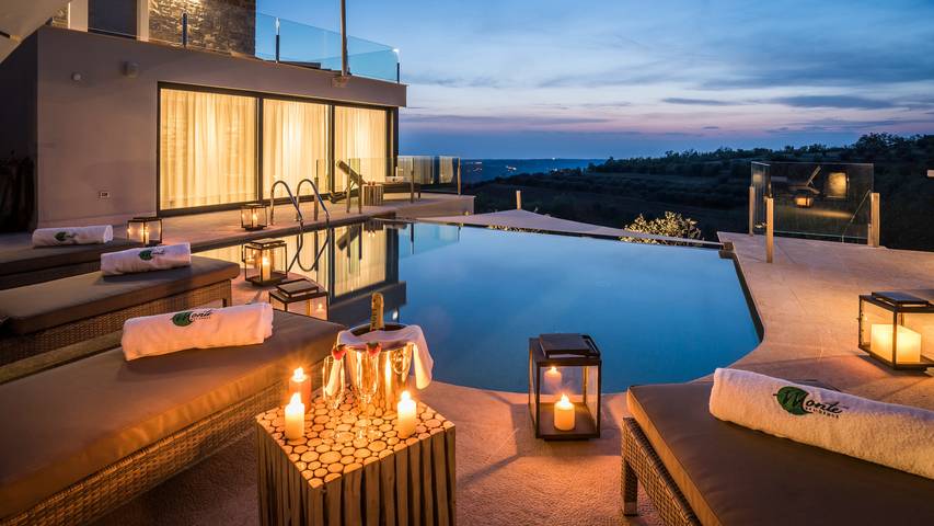 Villa für 8 Personen, mit Garten und Sauna sowie Terrasse und Whirlpool in Slowenien