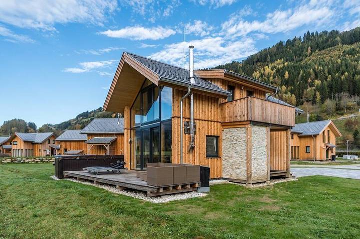 Chalet für 12 Personen, mit Whirlpool und Sauna sowie Terrasse in Murau