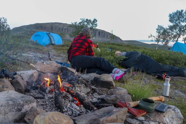 Location de vacances pour 8 personnes, avec vue et jardin ainsi que vue sur le lac et sauna à Jokkmokk - 3