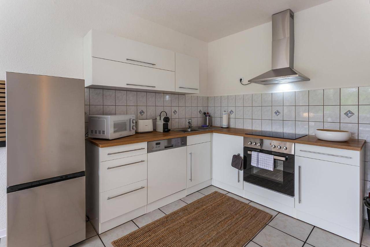 Ganze Wohnung, Two-Bedroom Apartment with Garden View in Lahntal (Hessen), Landkreis Marburg-Biedenkopf