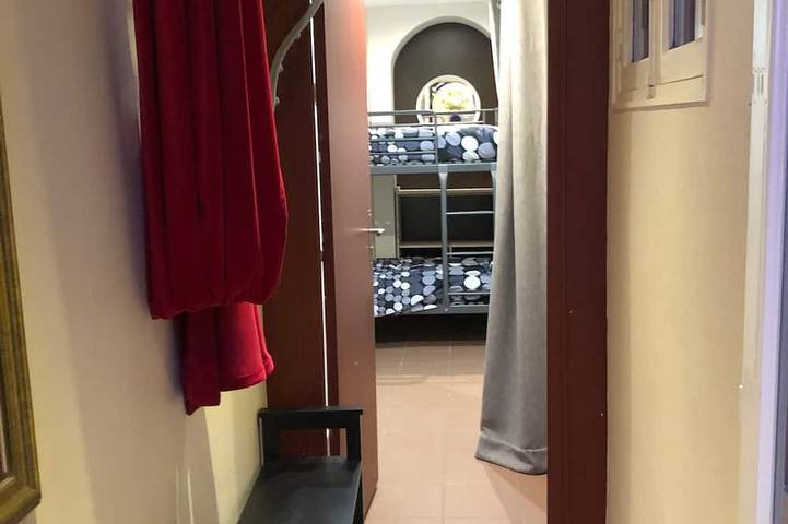 G1 Apartment with beautiful terrace between Grenoble and Chamrousse in Saint-Martin-d'Uriage, Nationalpark Écrins