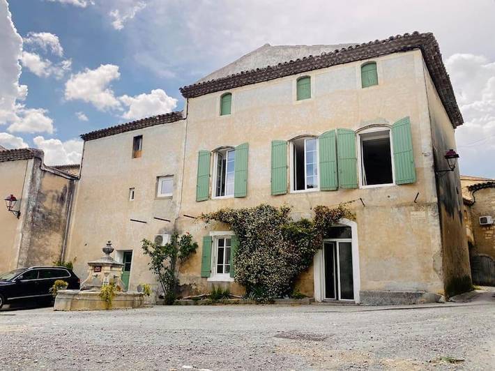 Location de vacances pour 8 personnes, avec terrasse à Saint-Marcel-d'Ardèche