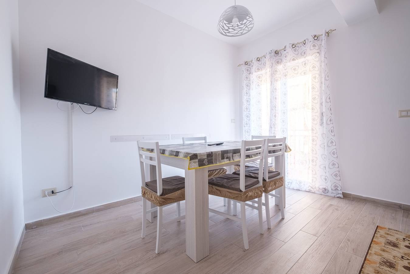 Ganze Wohnung, Ferienwohnung "Damilhouse 4" mit Balkon und Wlan in Messina, Messina Provinz