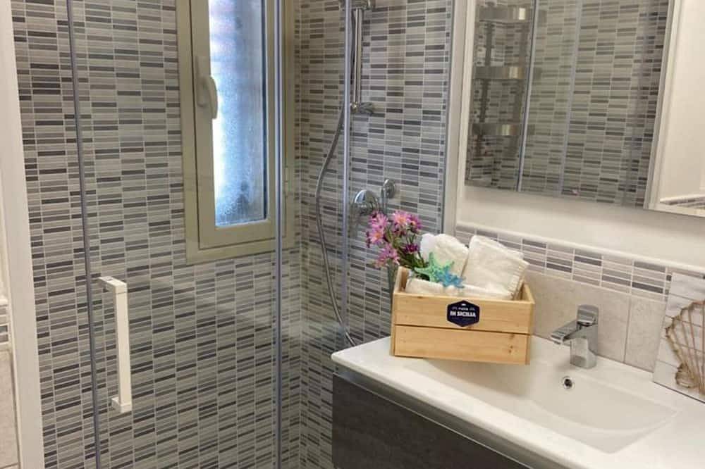 Appartamento intero, Incantevole appartamento per 4 ospiti con A/C, Wifi, Tv, terrazza e animali ammessi in Casuzze, Santa Croce Camerina