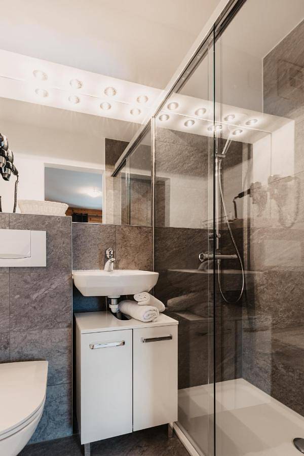 Ferienhaus für 2 Personen, mit Balkon und Terrasse sowie Garten und Pool in Bischofshofen - 4