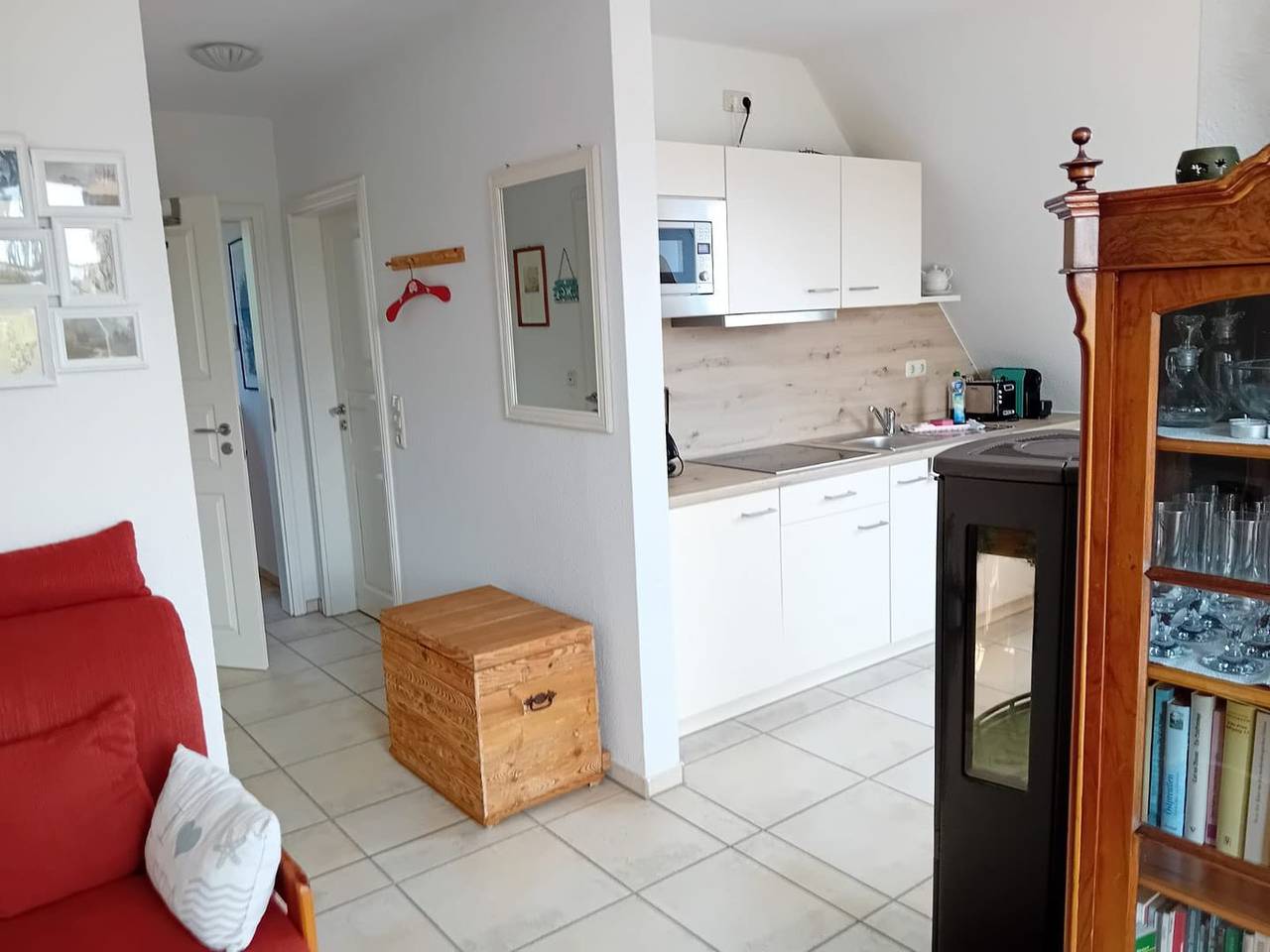 Ganze Wohnung, Eine ruhige und lichtdurchflutete Ferienwohnung im Obergeschoss in Wustrow, Fischland