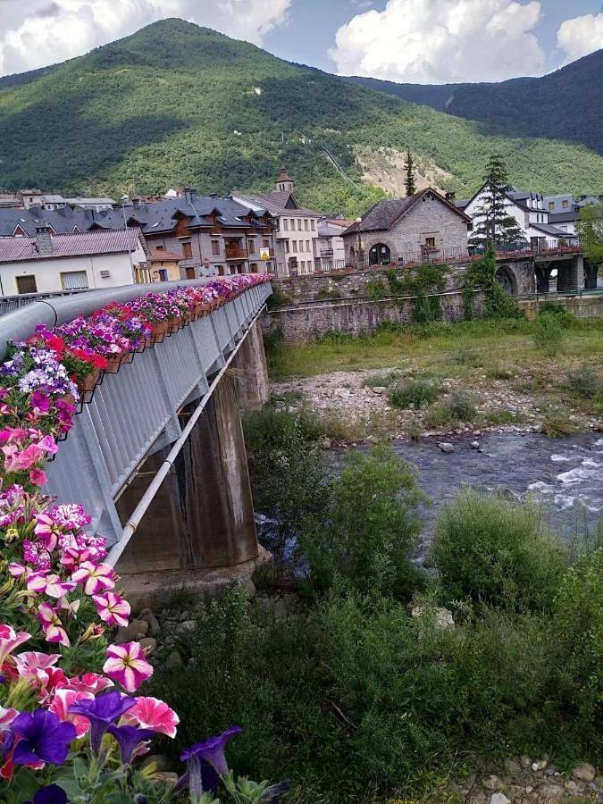 Apartamento entero, Two-Bedroom Apartment in Biescas, Pirineo Aragonés