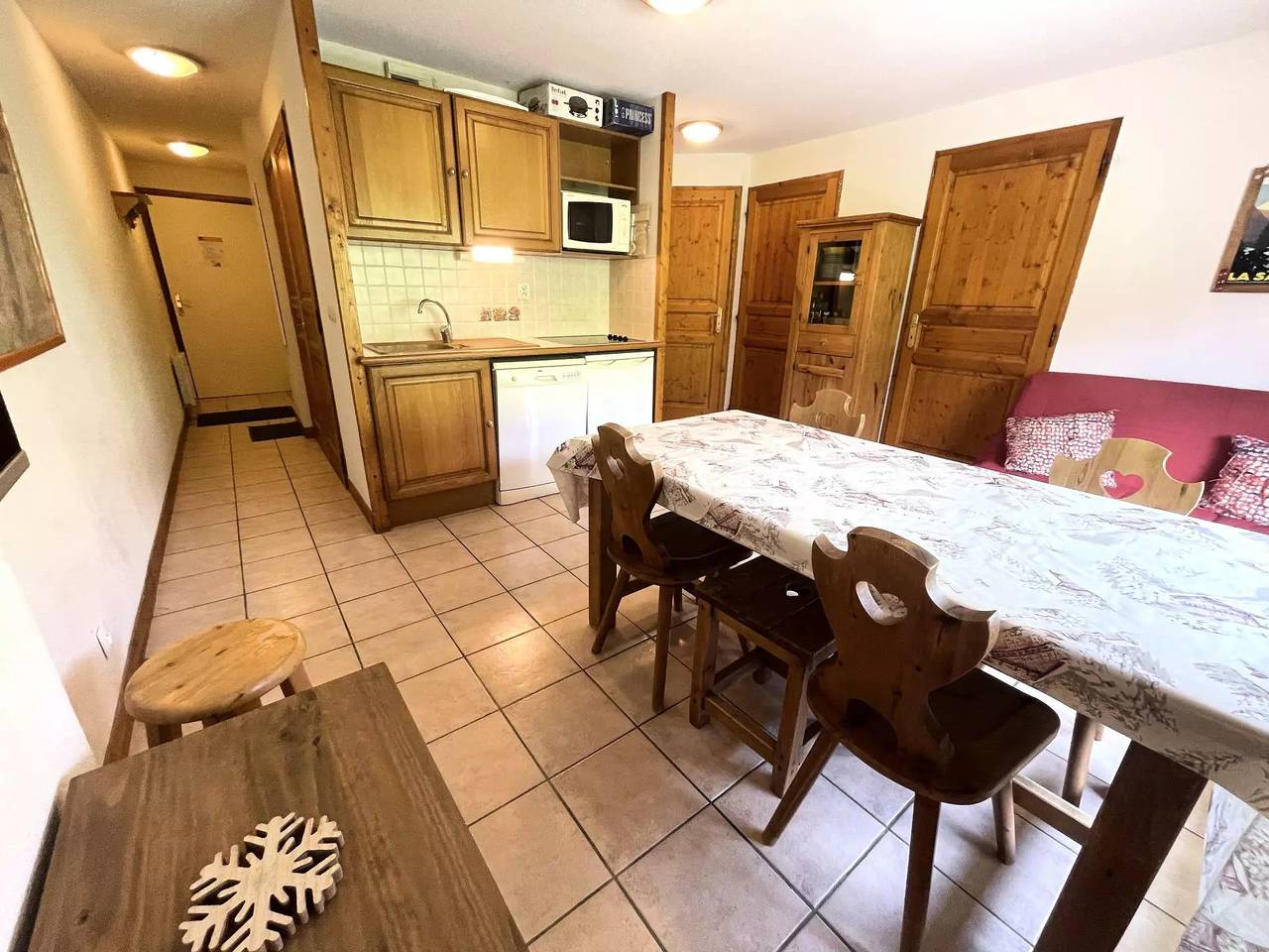 Appartement entier, Grande terrasse sud au pied des pistes de l'Espace Diamant in Flumet, Région d'Albertville