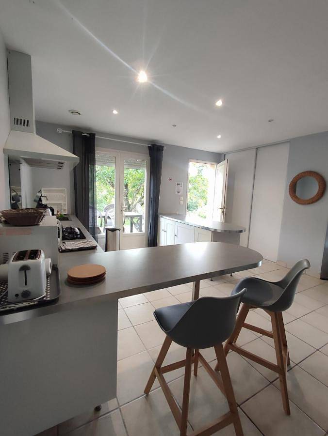 Location de vacances pour 6 personnes, avec vue et jardin à Lisle-sur-Tarn - 3