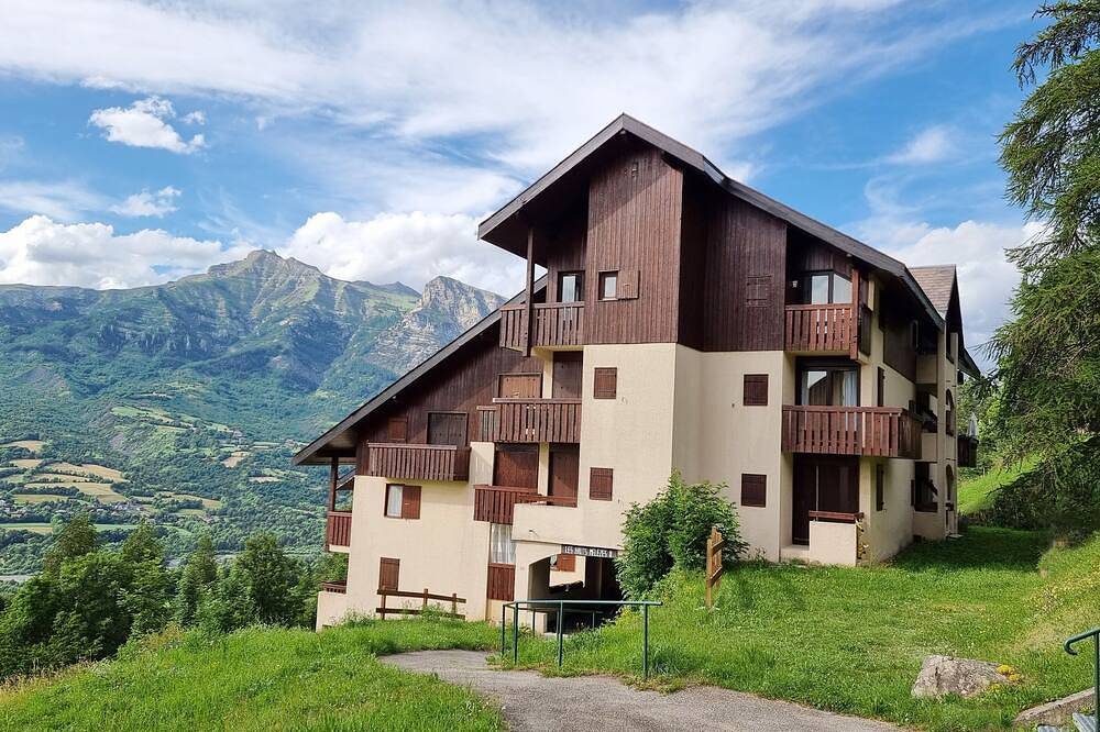 Ganze Wohnung, Ecrins National Park, Hautes Alpes, attractive 30m² fully-equipped apartment up for grabs in Saint-Léger-les-Mélèzes, Nationalpark Écrins
