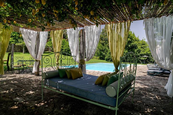 Gîte pour 12 personnes, avec jardin dans Amares