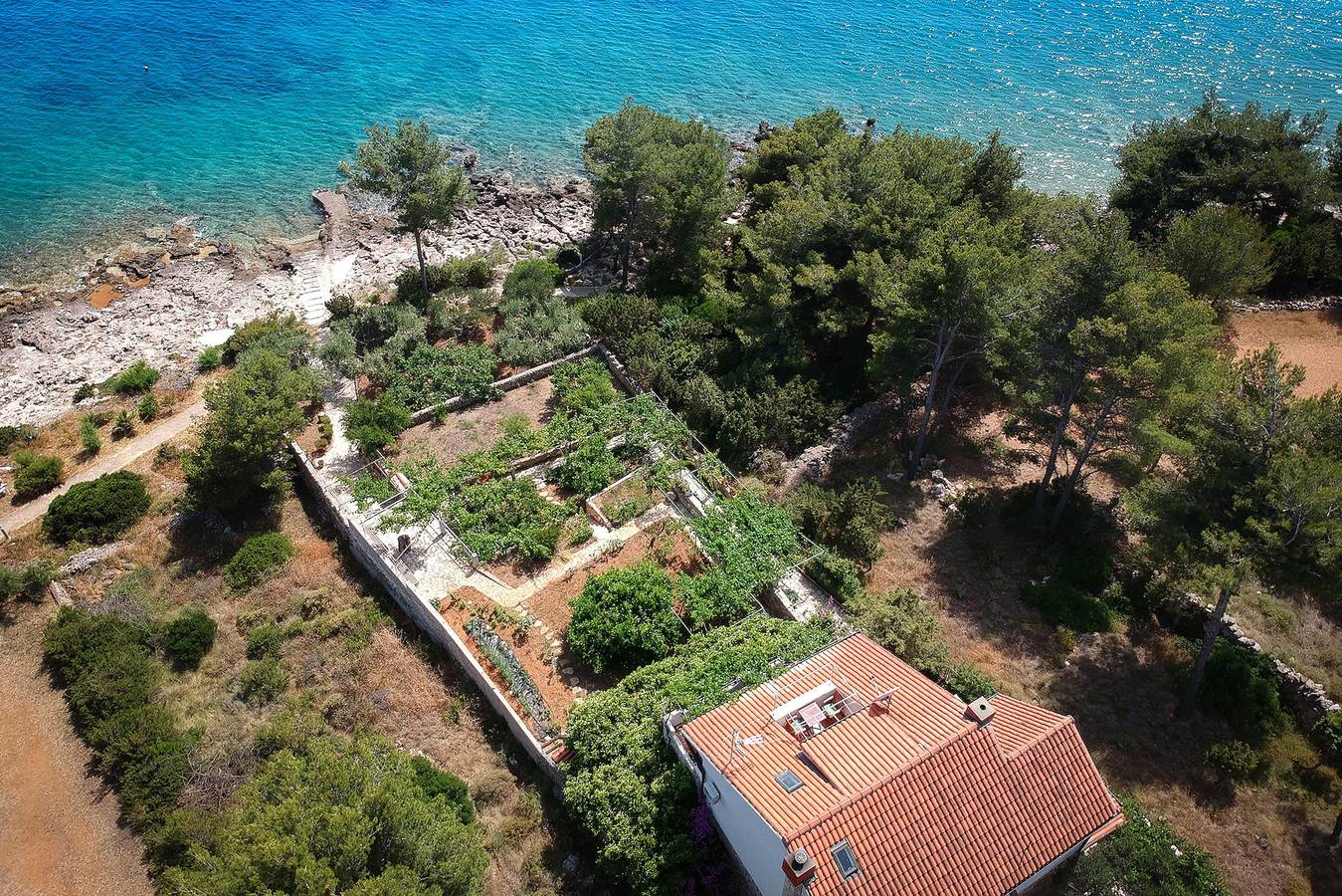 Ganze Wohnung, 1-Zimmer-Ferienwohnung am Strand Zavala, Hvar A-2061-b in Zavala, Hvar