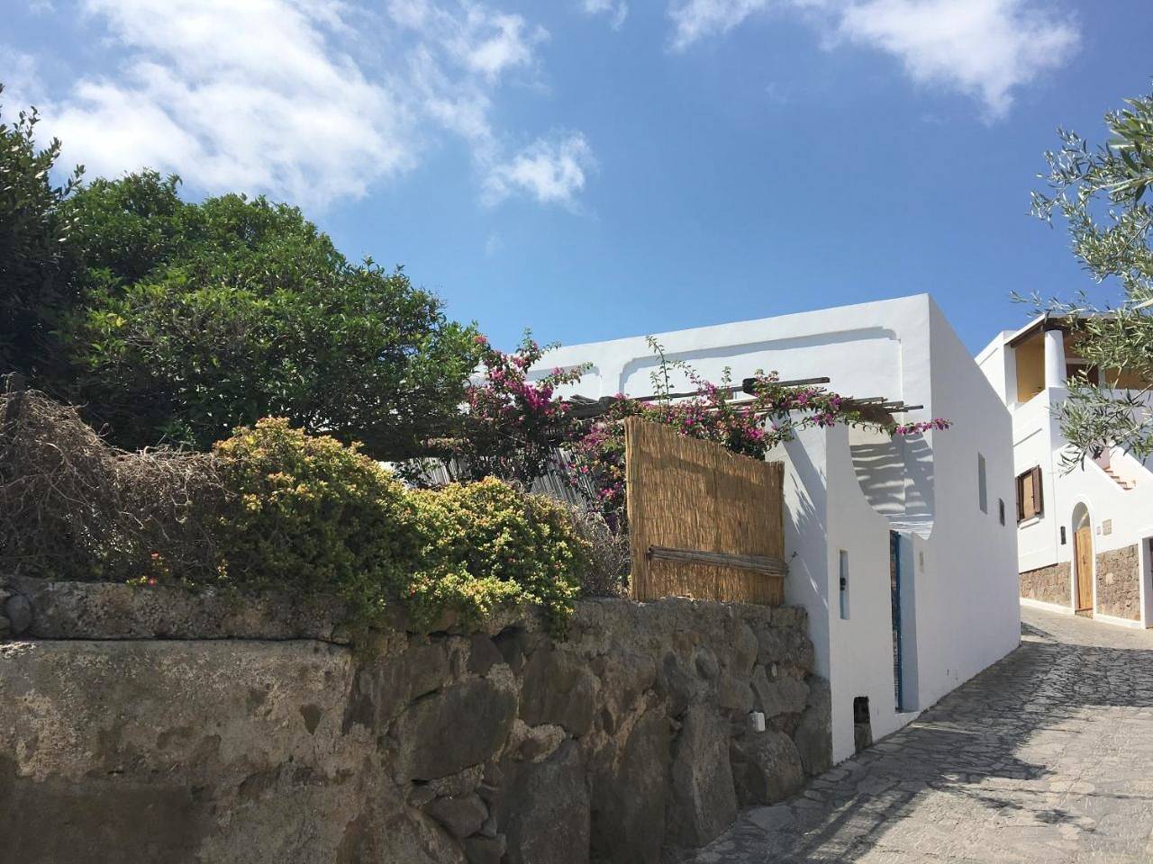 Appartamento intero, Villa in Panarea - Nespolo in Panarea