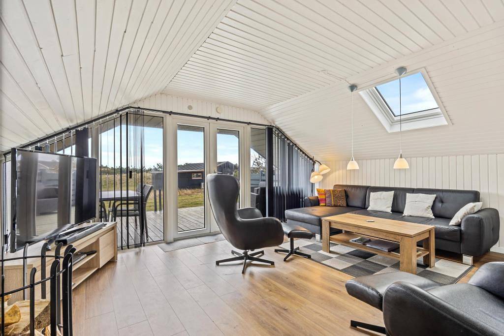 Behagliches Ferienhaus mit Sauna und Kaminofen für 5 Personen in Bjerregård, Holmsland Klit