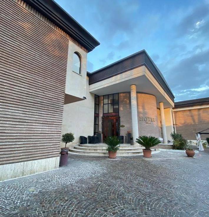 Appartamento per 5 persone, con Balcone e Terrazza nonché Idromassaggio e Giardino a Benevento