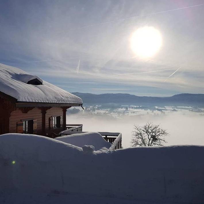 Location de vacances pour 2 personnes, avec Terrasse et Jardin dans le Jura