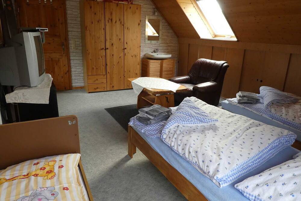 Ganze Wohnung, Ferienwohnung Behrends 15178 - Ferienwohnung Behrends in Leer, Ostfriesland