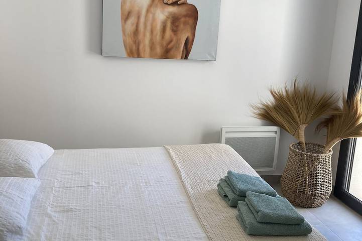 Location de vacances pour 6 personnes, avec terrasse et jardin, animaux acceptés à Cairanne - 2