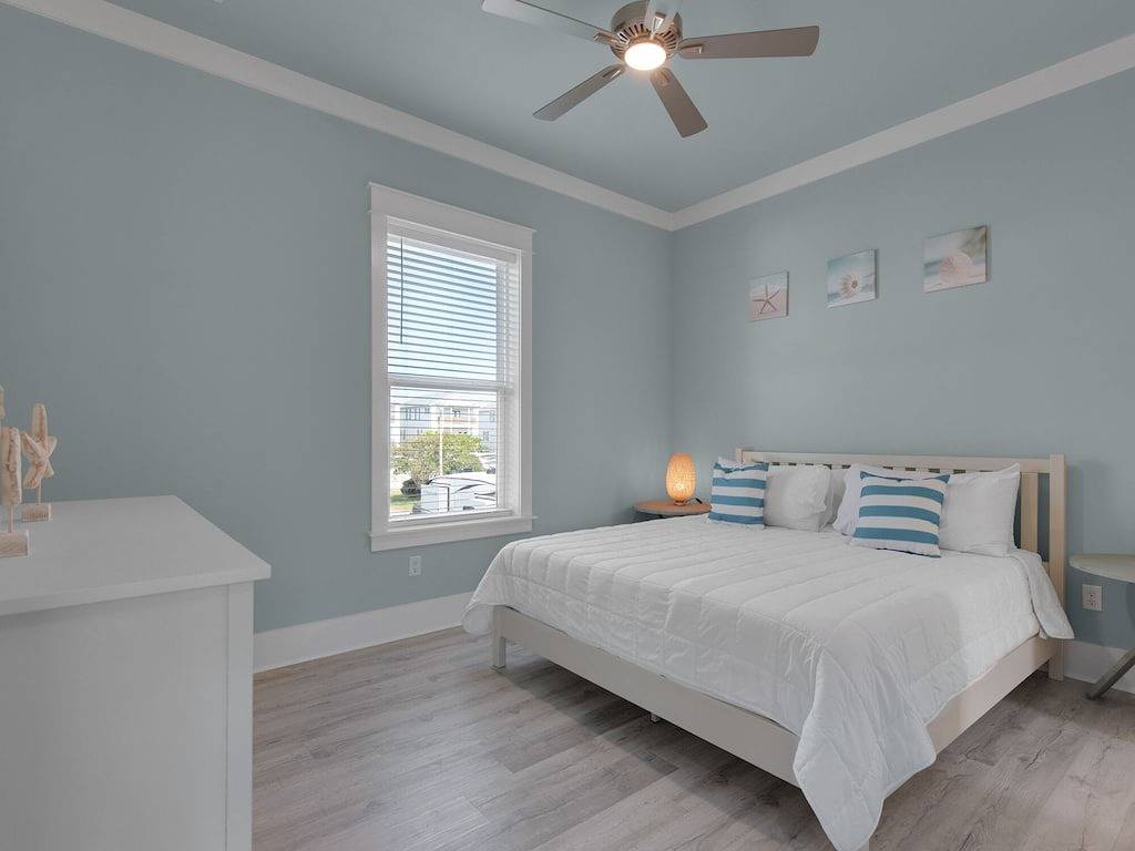 Beautiful Home with Golf Cart and Community Pool in Miramar Beach, Emerald Coast