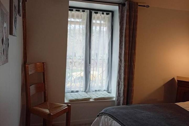 Location de vacances pour 6 personnes, avec jardin et piscine, animaux acceptés à Aynac - 4