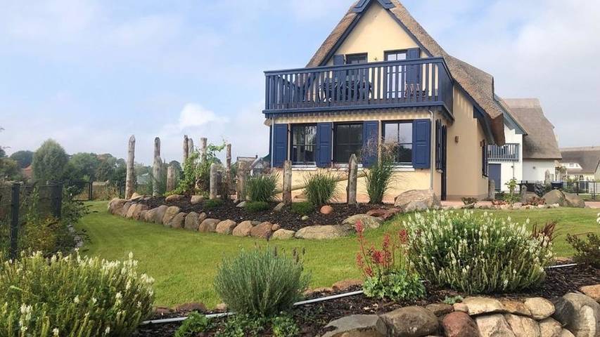 Ferienhaus für 4 Personen, mit Sauna und Whirlpool sowie Terrasse und Garten, mit Haustier in Stralsund Umland - 2