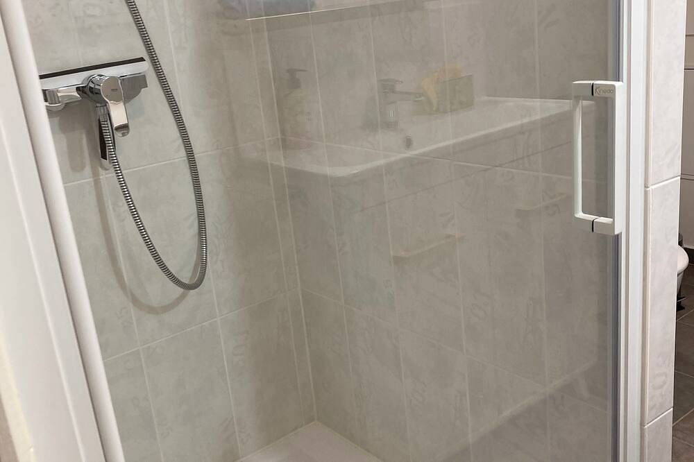Entire apartment, Charming 1-bedroom apartment in Lélex in Lélex, Parc naturel régional du Haut-Jura