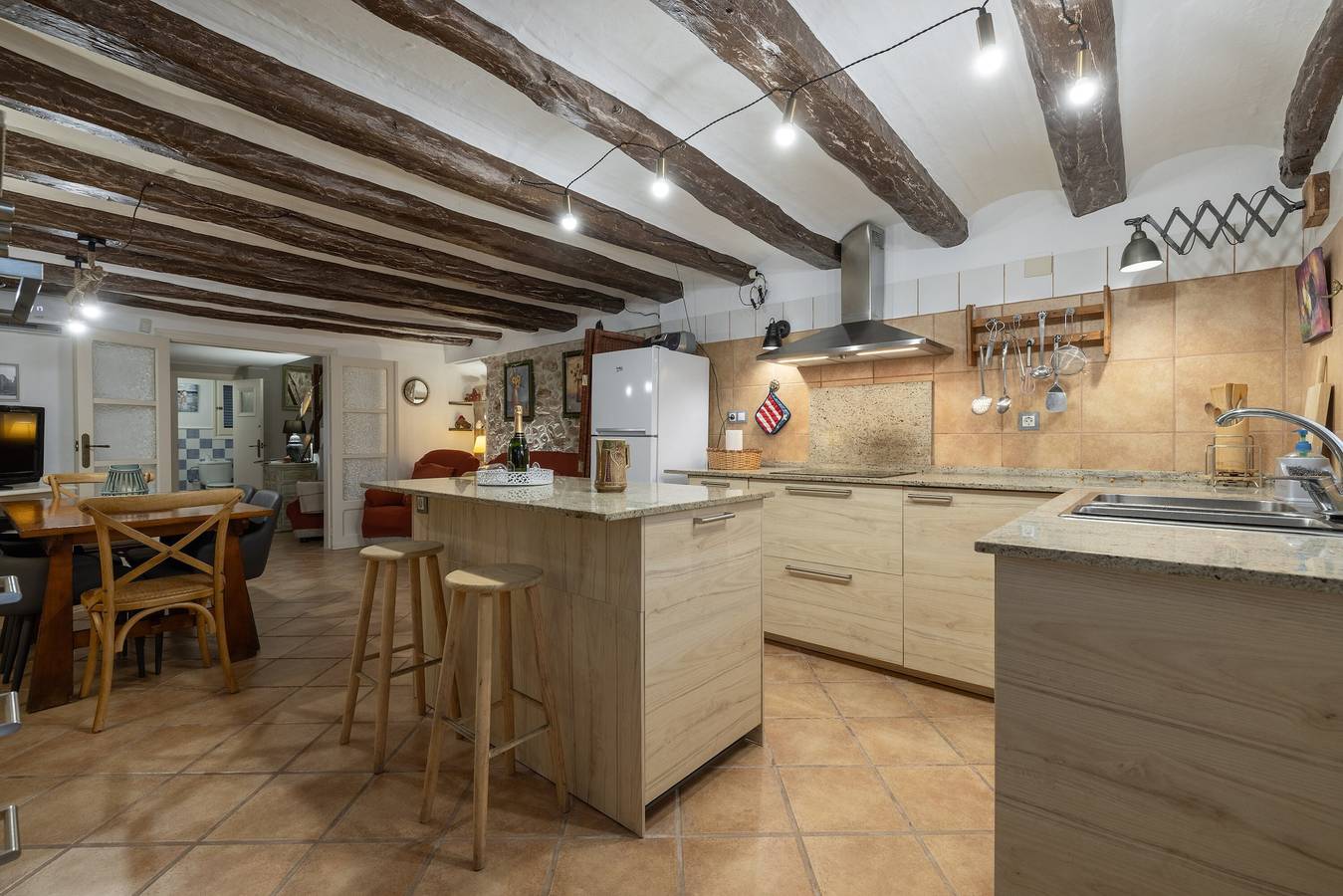 Casa Cal Cot – Historisches Ferienhaus mit moderner Ausstattung nahe Strand in Vandellòs i l'Hospitalet de l'Infant, Costa Dorada