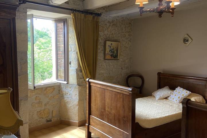 Location de vacances pour 4 personnes, avec terrasse et jardin à Cénac-et-Saint-Julien - 4