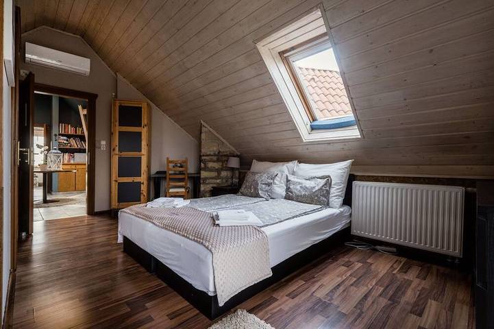 Villa für 20 Personen, mit Whirlpool und Garten sowie Sauna in Budapest - 2