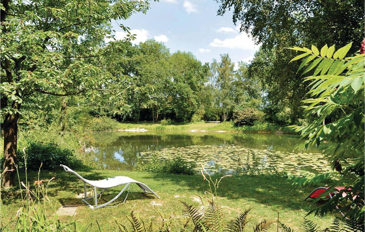 Two-Bedroom Holiday Home in Athis, Marne