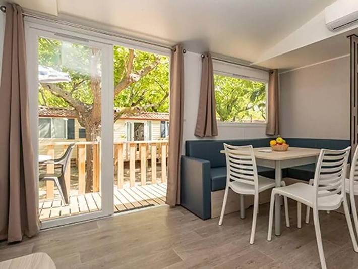 Centro Turistico San Nicola - Casa mobile 6 persone - Comfort | 3 Camere da letto | 6 Persone | Terrazza rialzata | Aria condizionata in San Nicola, Peschici e dintorni