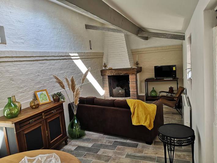 Location de vacances pour 3 personnes, avec jardin et terrasse dans Annois