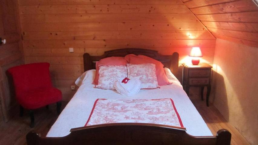 Maison de campagne pour 5 personnes, avec terrasse et vue à Saint-Nicolas-du-Pélem